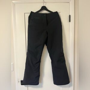 Ski pants from Obermeyer in size 8 short.